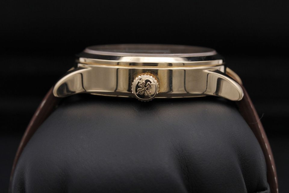 Patek Philippe Complications 7234R-001 Image 3
